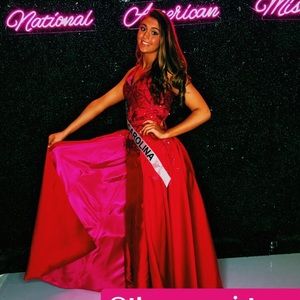 Meet your Posher, Annagrey